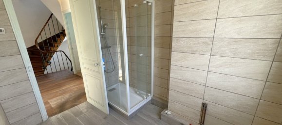 Casa de 5 dormitorios en La Loupe, France No. 160722 13