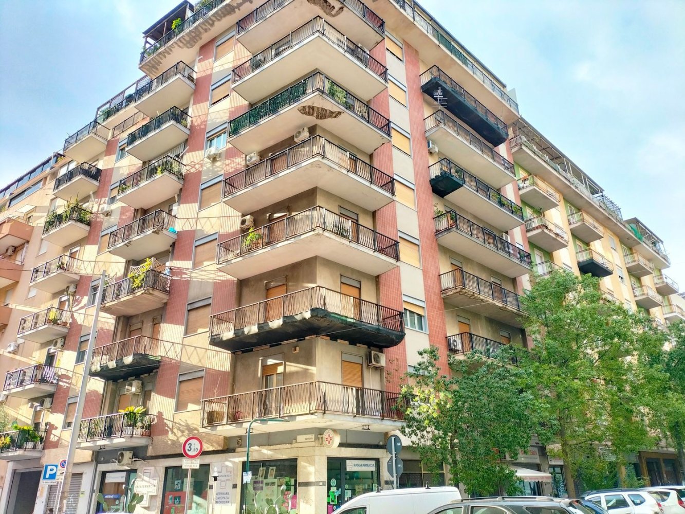 4 rooms Apartment in Palermo, Italy No. 216202