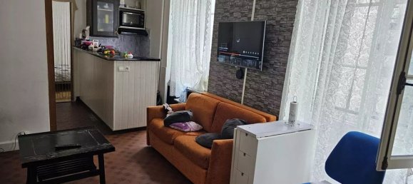 1 bedroom Apartment in Orleans, France No. 246818 2