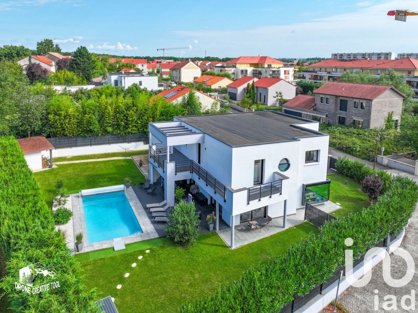 Villa de 5 dormitorios en Woippy, France No. 279898