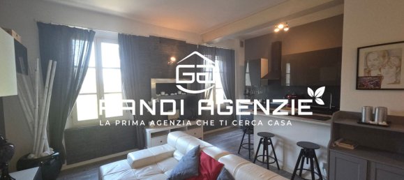 2 rooms Duplex in Parma, Italy No. 259765 3