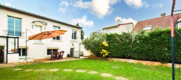 3 bedrooms House in Nanterre, France No. 151722 9