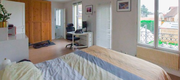 3 bedrooms House in Nanterre, France No. 151722 21