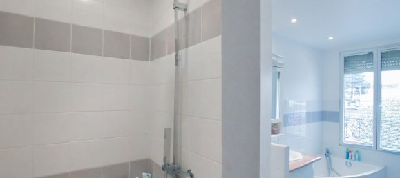 3 bedrooms House in Nanterre, France No. 151722 6