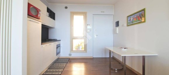 2 bedrooms Apartment in Giulianova, Italy No. 341318 7