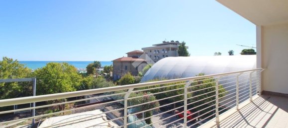 2 bedrooms Apartment in Giulianova, Italy No. 341318 10