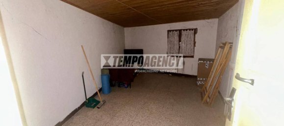 2 bedrooms Apartment in Polinago, Italy No. 188624 6