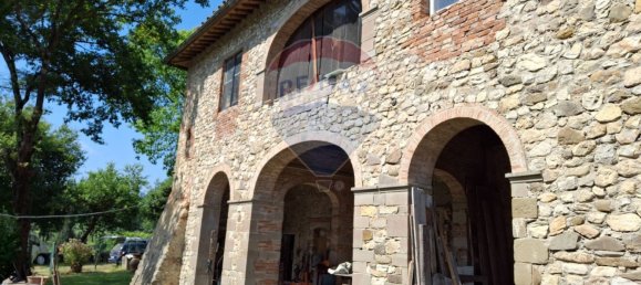 19 rooms House in Figline e Incisa Valdarno, Italy No. 292968 8