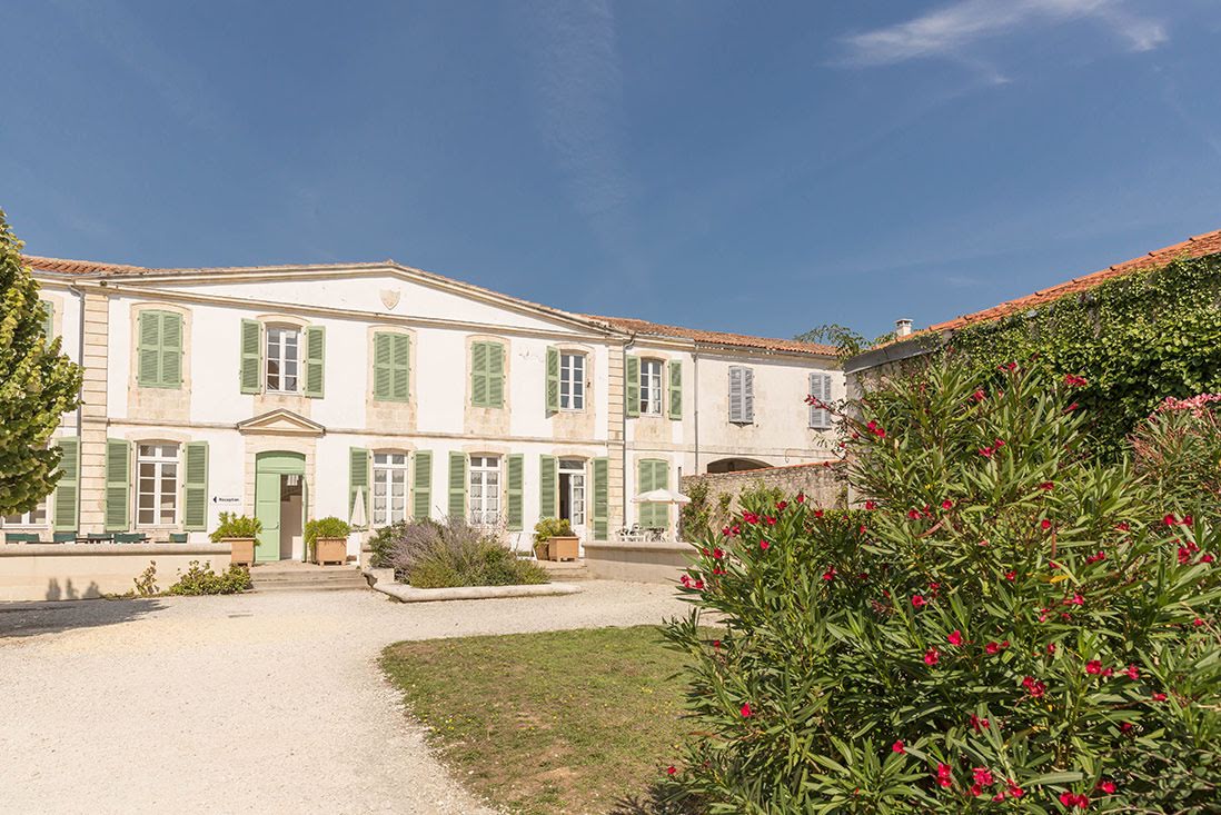 Studio in Saint-Martin-de-Re, France No. 302626