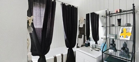 3 bedrooms House in Pinon, France No. 181240 10