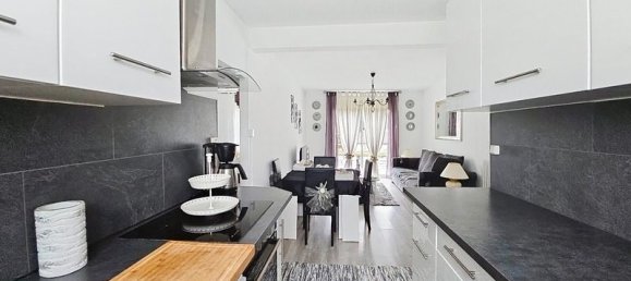 3 bedrooms House in Pinon, France No. 181240 2