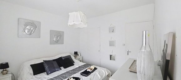 3 bedrooms House in Pinon, France No. 181240 7