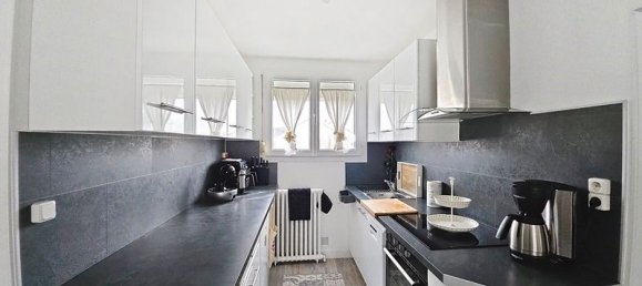 3 bedrooms House in Pinon, France No. 181240 5