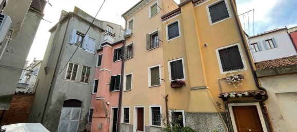 5 rooms House in Chioggia, Italy No. 91159 3