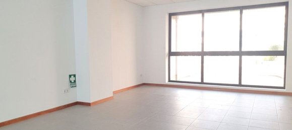  عقار تجاري في A Coruna, Spain 52متر مربع رقم 38475 9