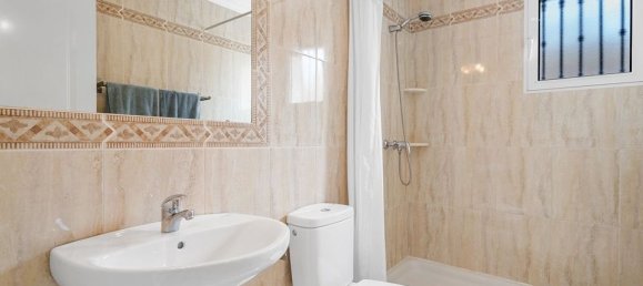 Bungalow de 3 dormitorios en Alicante, Spain No. 178169 14