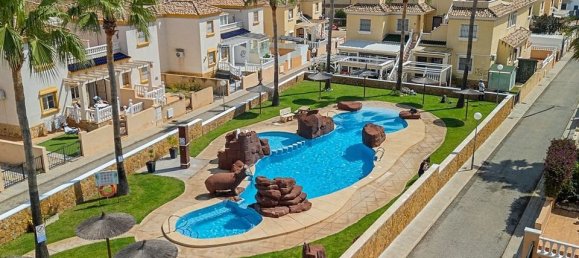 Bungalow de 3 dormitorios en Alicante, Spain No. 178169 34