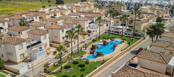 Bungalow de 3 dormitorios en Alicante, Spain No. 178169 33