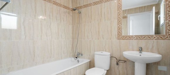 Bungalow de 3 dormitorios en Alicante, Spain No. 178169 15