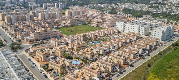 Bungalow de 3 dormitorios en Alicante, Spain No. 178169 37