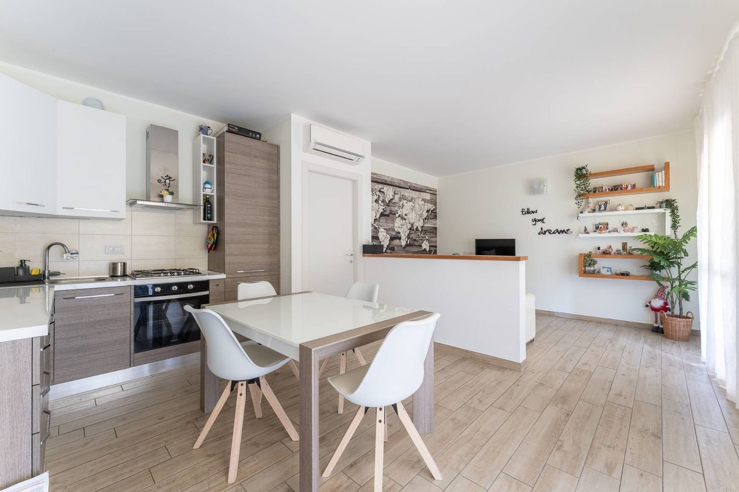 3 bedrooms Duplex in Milan, Italy No. 364922