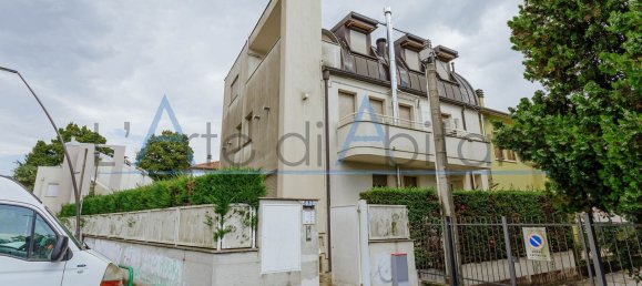 6 bedrooms Penthouse in Padua, Italy No. 336726 12