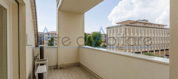 6 bedrooms Penthouse in Padua, Italy No. 336726 7