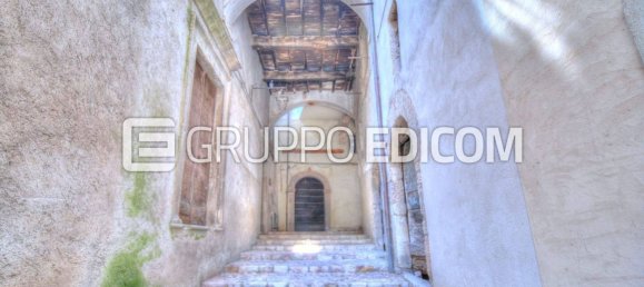 300m² Commercial property in Stroncone, Italy No. 284241 18