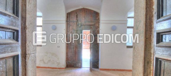 300m² Commercial property in Stroncone, Italy No. 284241 5