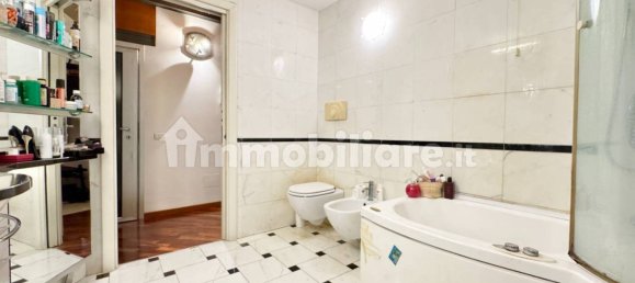 Apartamento de 2 dormitorios en Lissone, Italy No. 143102 27