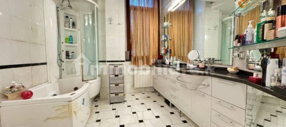 Apartamento de 2 dormitorios en Lissone, Italy No. 143102 24