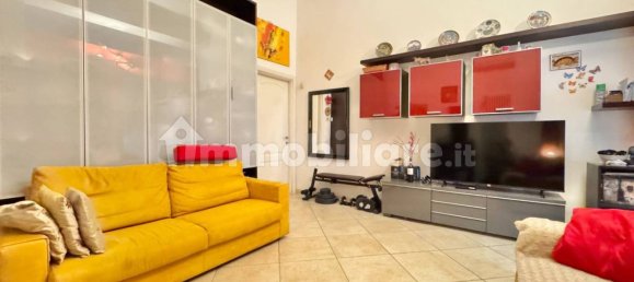Apartamento de 2 dormitorios en Lissone, Italy No. 143102 3