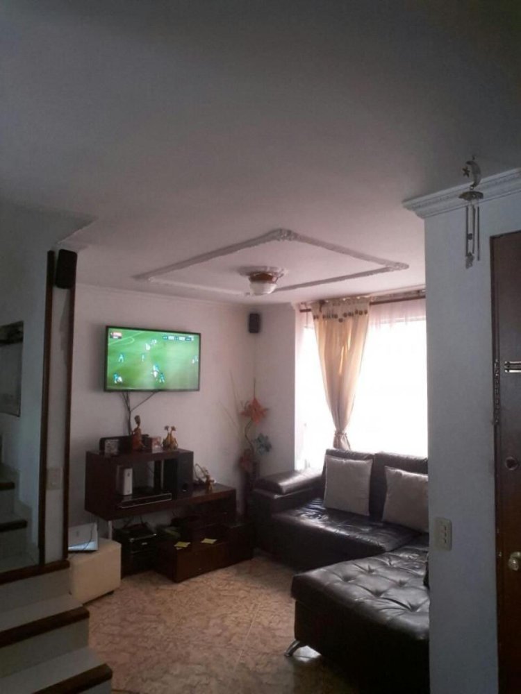 4 غرف نوم منزل في Bogota, Colombia رقم 10726