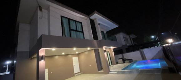 Дом с 4 спальнями в Банг Ламунг, Таиланд № 26277 6