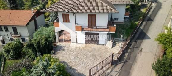 4 bedrooms Villa in Paruzzaro, Italy No. 362555 3