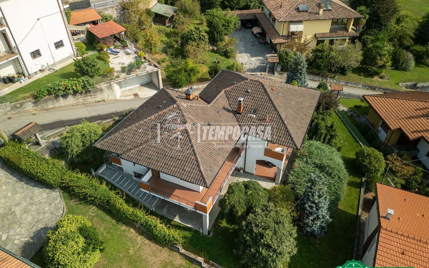 4 bedrooms Villa in Paruzzaro, Italy No. 362555
