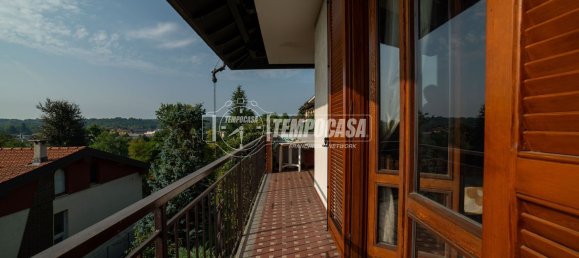 4 bedrooms Villa in Paruzzaro, Italy No. 362555 22