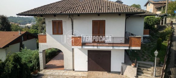 4 bedrooms Villa in Paruzzaro, Italy No. 362555 2