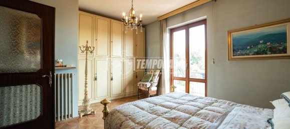 4 bedrooms Villa in Paruzzaro, Italy No. 362555 8