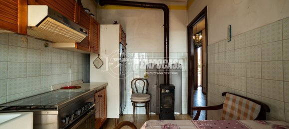 4 bedrooms Villa in Paruzzaro, Italy No. 362555 17