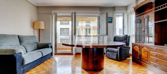 Apartamento de 3 dormitorios en Comunidad Autónoma Vasca, Spain No. 172584 4