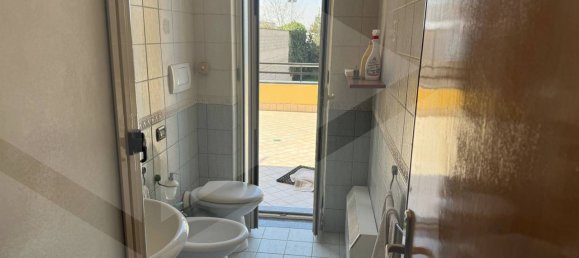 3 rooms Apartment in Cimitile, Italy No. 23172 7