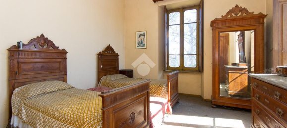 Вилла с 14 комнатами в Кастелламонте, Италия № 124259 44