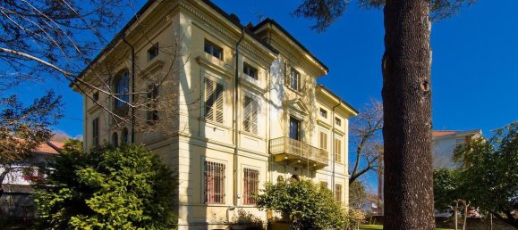 Вилла с 14 комнатами в Кастелламонте, Италия № 124259 36