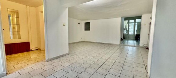 3 bedrooms House in Longueau, France No. 38635 21