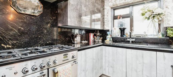 3 Schlafzimmer Haus in East Ham, United Kingdom, Nr. 11388 22