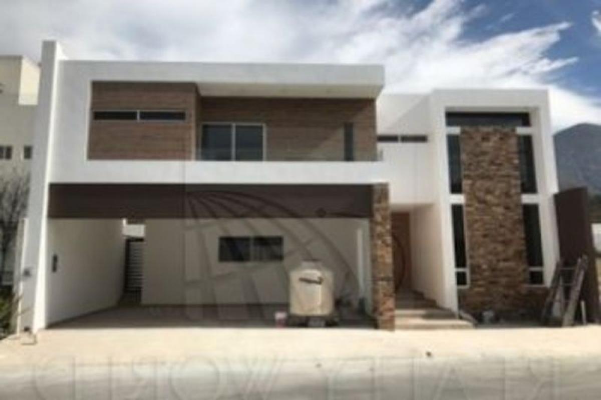 Casa de 4 dormitorios en Nuevo León, Mexico No. 155903