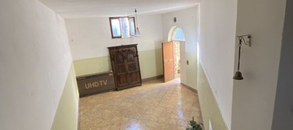 3 rooms Apartment in Castellammare di Stabia, Italy No. 84090 7