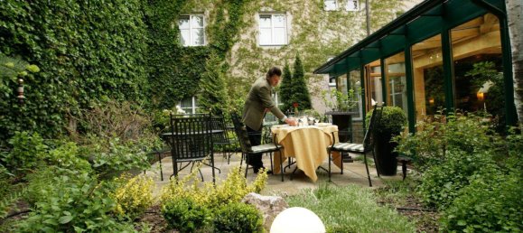 Отель, гостиница 1105м² в Гунтрамсдорф, Австрия № 232841 3