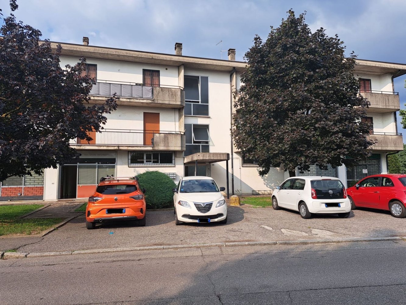 3 Schlafzimmer Wohnung in Dalmine, Italy, Nr. 361133